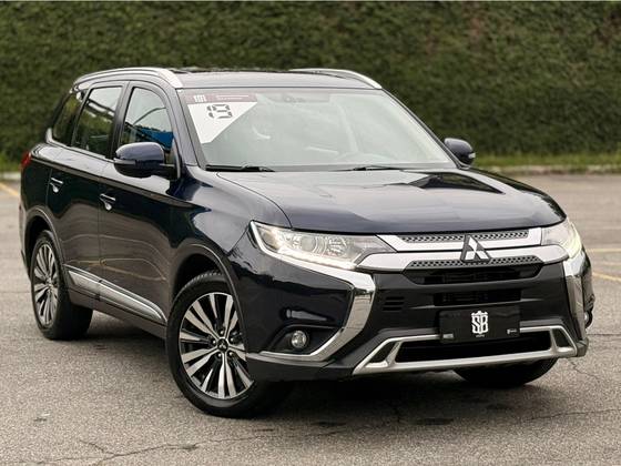 MITSUBISHI OUTLANDER 2.0 MIVEC GASOLINA HPE AUTOMÁTICO MITSUBISHI OUTLANDER 2.0 MIVEC GASOLINA HPE AUTOMÁTICO